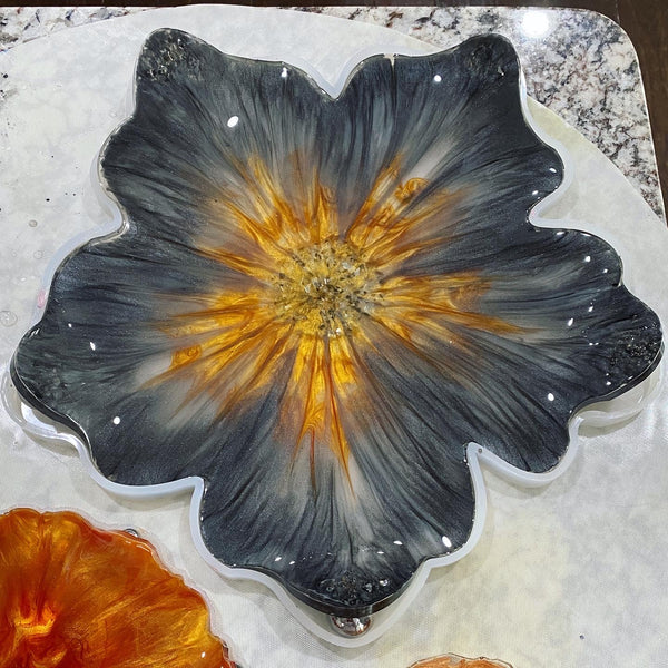 Flower Silicone Tray Mold - XL – LOLIVEFE, LLC